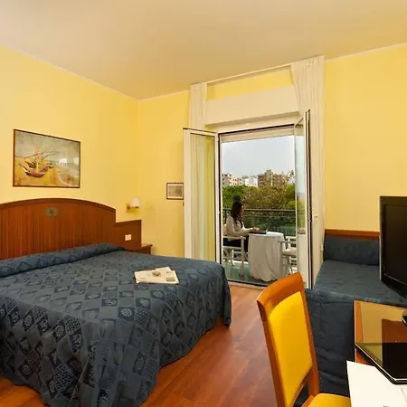 Parco Hotell 3*